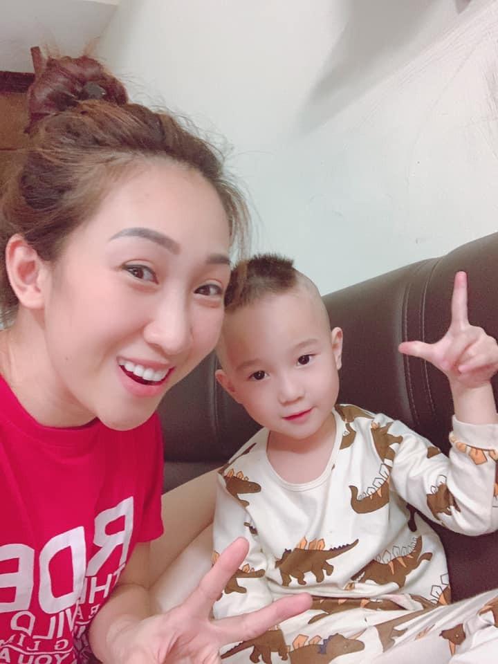 Sao Việt cắt tóc cho con: Thu Minh thất bại, Kỳ Hân xứng danh cây kéo vàng-11