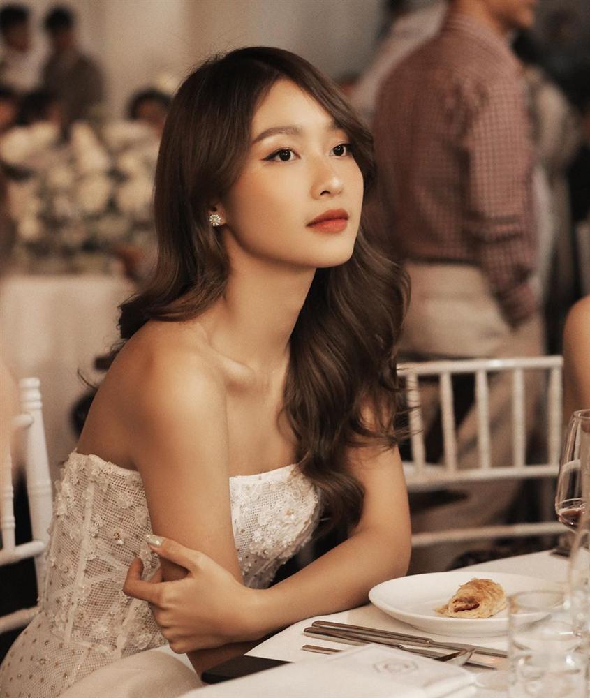 Bị đồn đi khách 1.000 USD/slot, Khả Ngân: Sao không tăng thêm chút nữa?-1