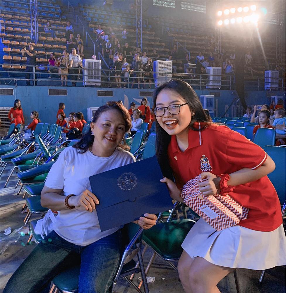 Phương Mỹ Chi khoe thành tích học tập đáng ngưỡng mộ tại trường quốc tế-2