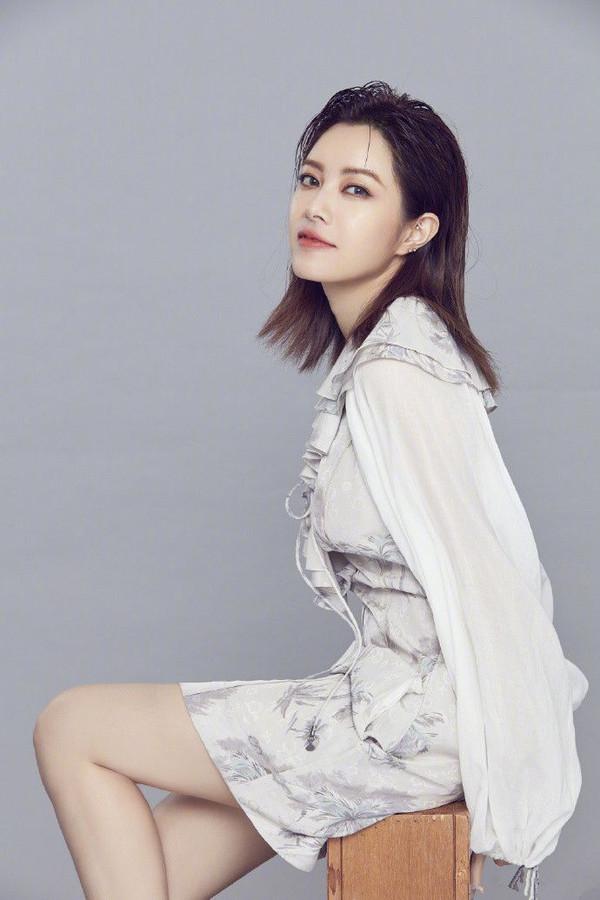 Ngọc nữ cả gan từ chối Châu Tinh Trì: Sự nghiệp tuột dốc, 41 tuổi vẫn lẻ bóng một mình-5