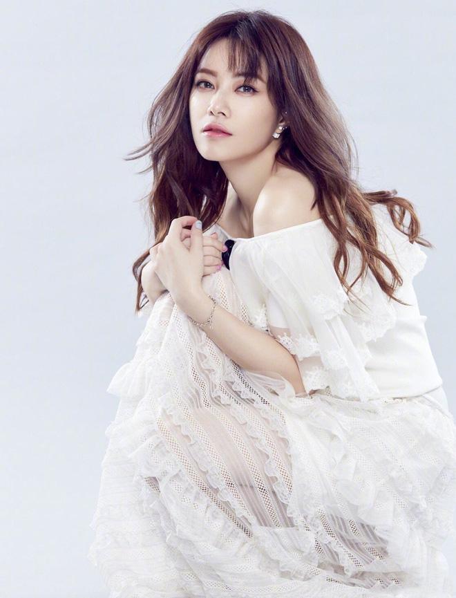 Ngọc nữ cả gan từ chối Châu Tinh Trì: Sự nghiệp tuột dốc, 41 tuổi vẫn lẻ bóng một mình-7