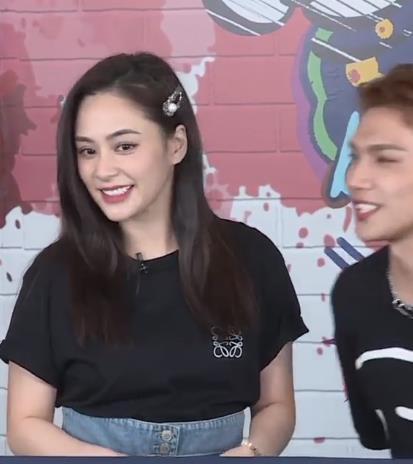 Chung Hân Đồng xinh đẹp ngỡ ngàng, tăng cân trông thấy sau ly hôn-5