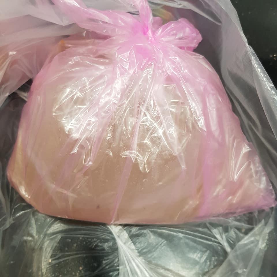 Ngưỡng mộ đao pháp thái thịt mỏng gió thổi bay của quán lẩu, thanh niên lên mạng tố bị lừa-4