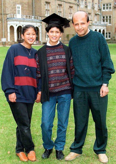 13 tuổi đỗ đại học, thần đồng sa ngã ở Malaysia giờ ra sao?-2