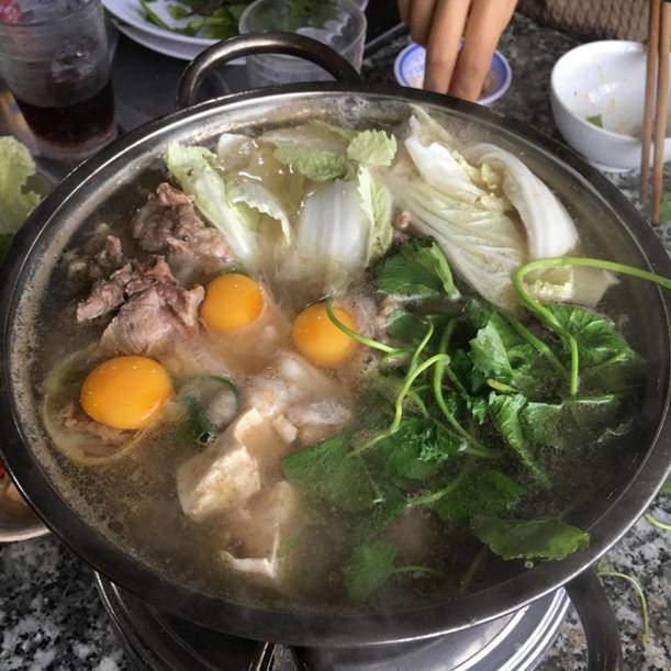 Đến Đà Lạt nếm thử bò tơ Dã Chiến: Quán đông nghịt, muốn ăn phải tới thật sớm-3