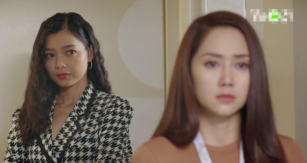 Gạo nếp gạo tẻ phần 2 tập 16: Chị em Thúy Ngân cầm cố nhà để chữa mắt cho Tường Vi-10