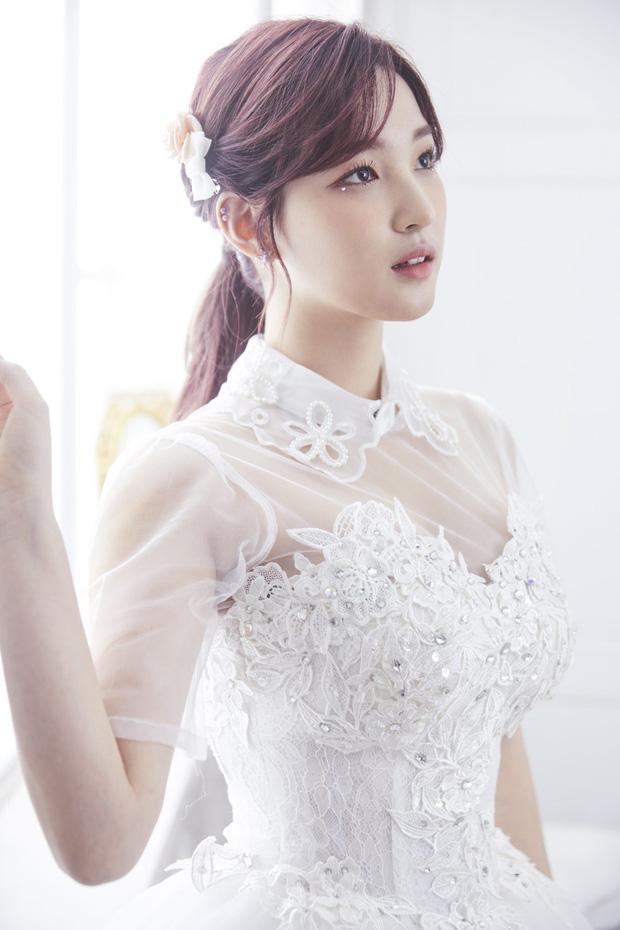 Nhan sắc bà mẹ 9X - 3 con hot nhất showbiz Hàn-4