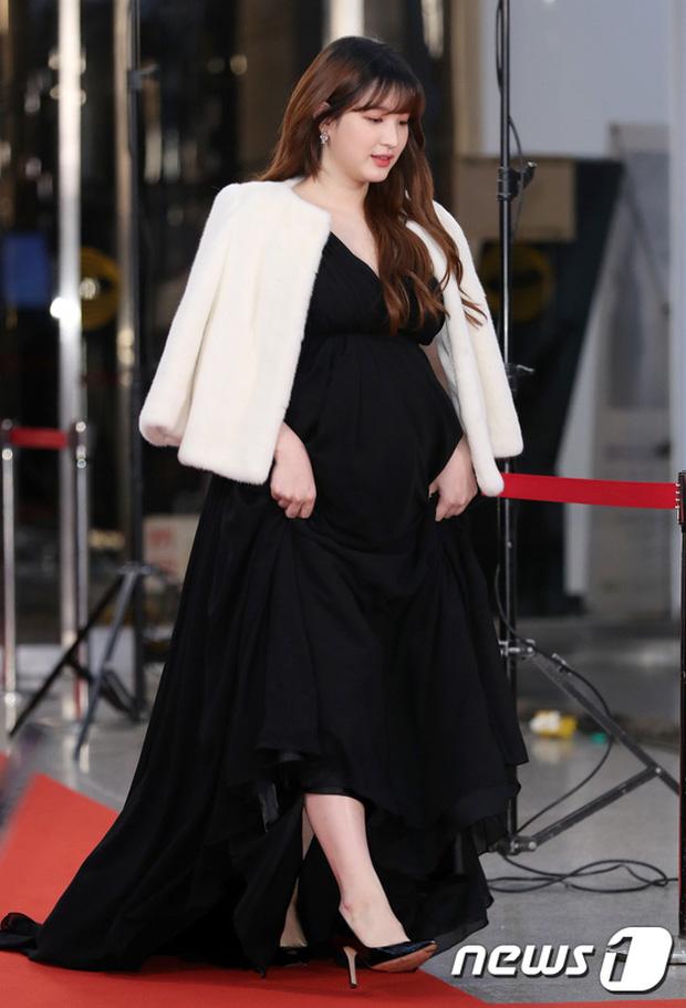 Nhan sắc bà mẹ 9X - 3 con hot nhất showbiz Hàn-6