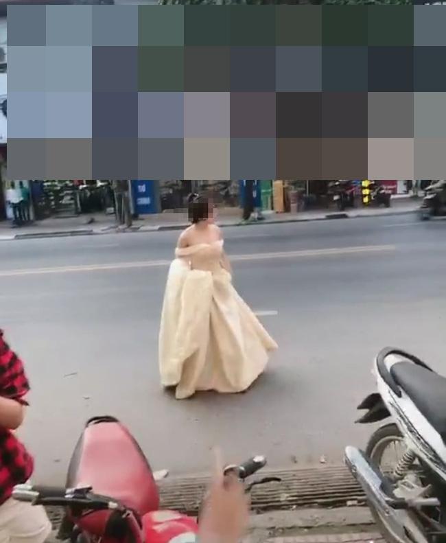 Cô gái chạy bộ cả cây số đến đám cưới người yêu cũ chỉ vì muốn nhìn anh cười hạnh phúc-2