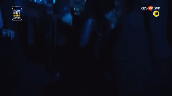 Idol Hàn đánh rơi cái duyên chỉ vì ống kính camera vô tình-14