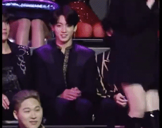 Idol Hàn đánh rơi cái duyên chỉ vì ống kính camera vô tình-8