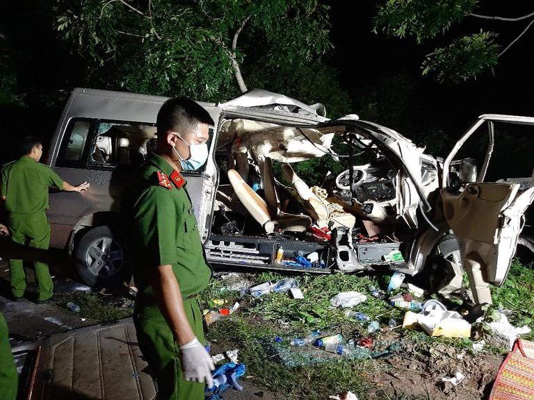 Danh tính các nạn nhân tử vong sau khi xe tải và xe khách đối đầu tại Bình Thuận-3