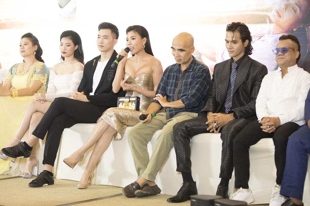 Thúy Diễm: Tôi sẵn sàng cắt tóc, cạo đầu, tăng cân để đóng phim-10