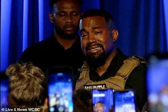 Kim tức giận vì Kanye West khóc lóc kể chuyện từng muốn phá thai