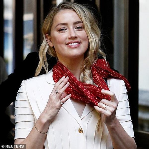 Amber Heard phủ nhận ngoại tình với Leonardo DiCaprio ở phiên tòa-1