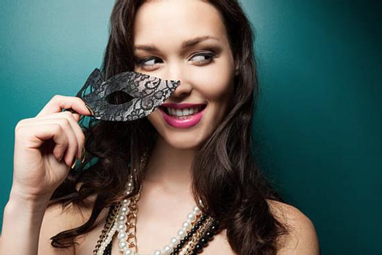 Cô gái tự nhận mình 'hư trên giường', câu trả lời của bạn trai khiến dân tình cười sặc