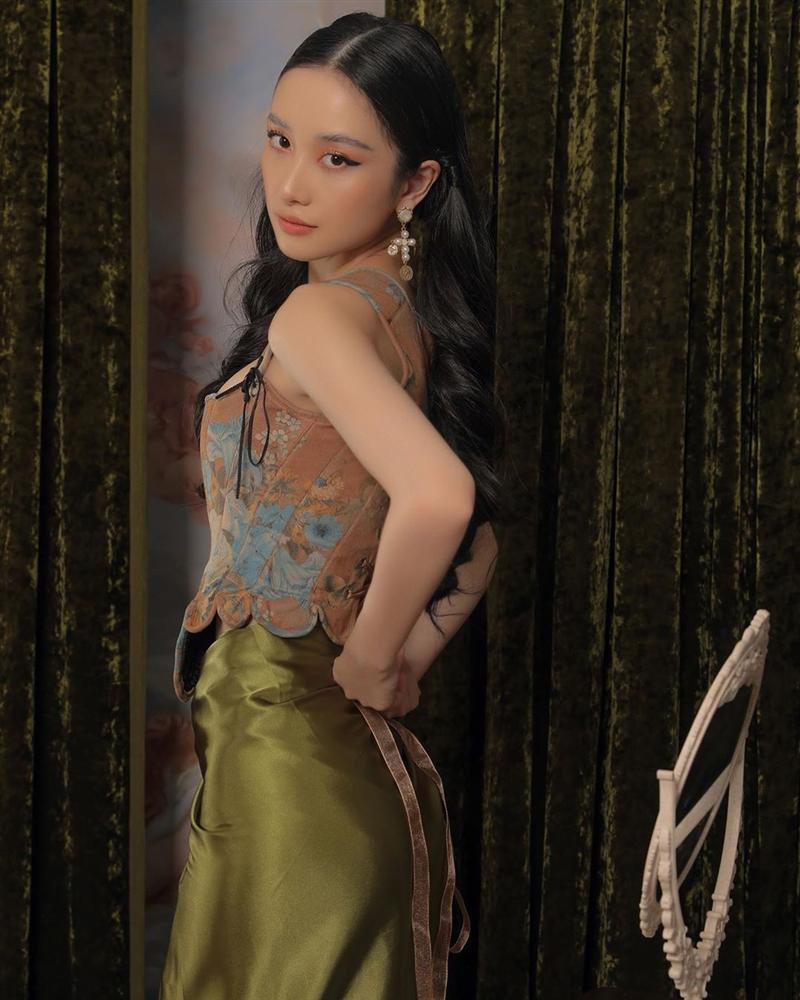 Jun Vũ đáp trả nhẹ nhàng khi bị thắc mắc vòng 1 đã to lại còn độn cao-8