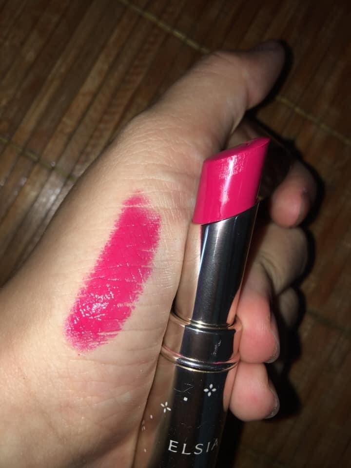 Hí hửng nhận quà nhưng vừa mở ra, cô gái chỉ muốn chia tay bạn trai tức khắc-2