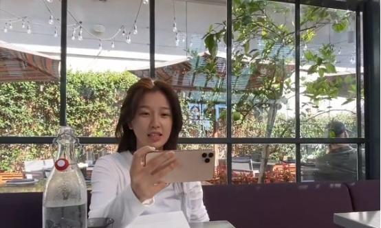 Tự tin khoe mặt mộc nhưng thánh lố Ngu Thư Hân lại bị chê tơi bời-2