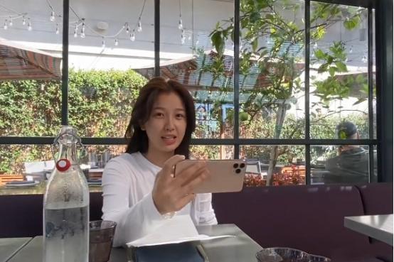 Tự tin khoe mặt mộc nhưng thánh lố Ngu Thư Hân lại bị chê tơi bời-3