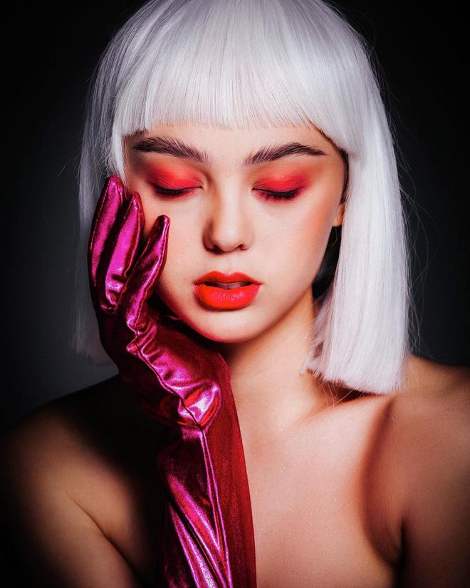 Dân tình tò mò gái xinh thân mật bên thủ môn Bùi Tiến Dũng, đã tìm ra profile trong nháy mắt-10