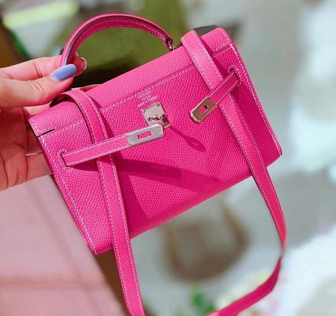 Chị em Ngọc Trinh – Phượng Chanel có song kiếm hợp bích thì cũng phải nể phục người phụ nữ chi 350 triệu sắm chiếc túi Hermès vô dụng-6