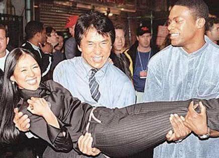 Sao Hoa ngữ quá chén: Người bất tỉnh nhân sự, người khoe cả nội y-5