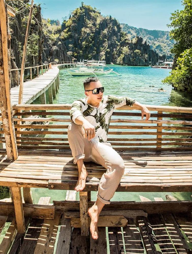 Khuyên mọi người đi du lịch sang chảnh, Vũ Khắc Tiệp bị hỏi: Tiền đâu ra?-2