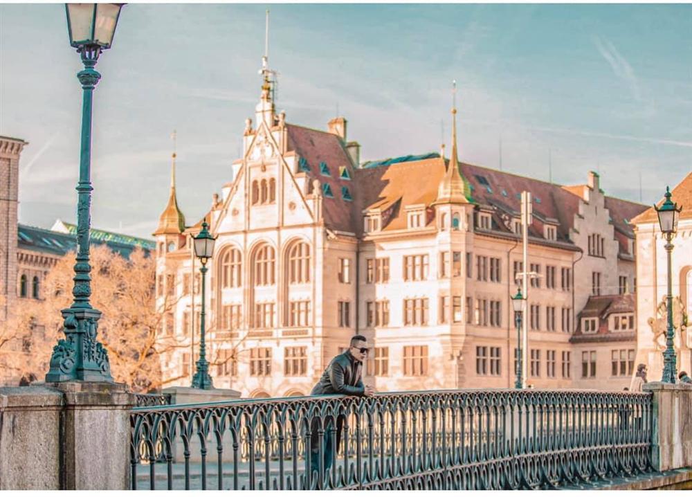 Khuyên mọi người đi du lịch sang chảnh, Vũ Khắc Tiệp bị hỏi: Tiền đâu ra?-5