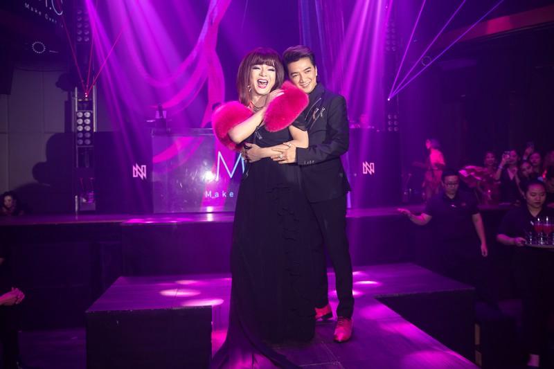 Vũ Hà và những màn hóa trang giả gái quá lố khi đi dự sự kiện-2