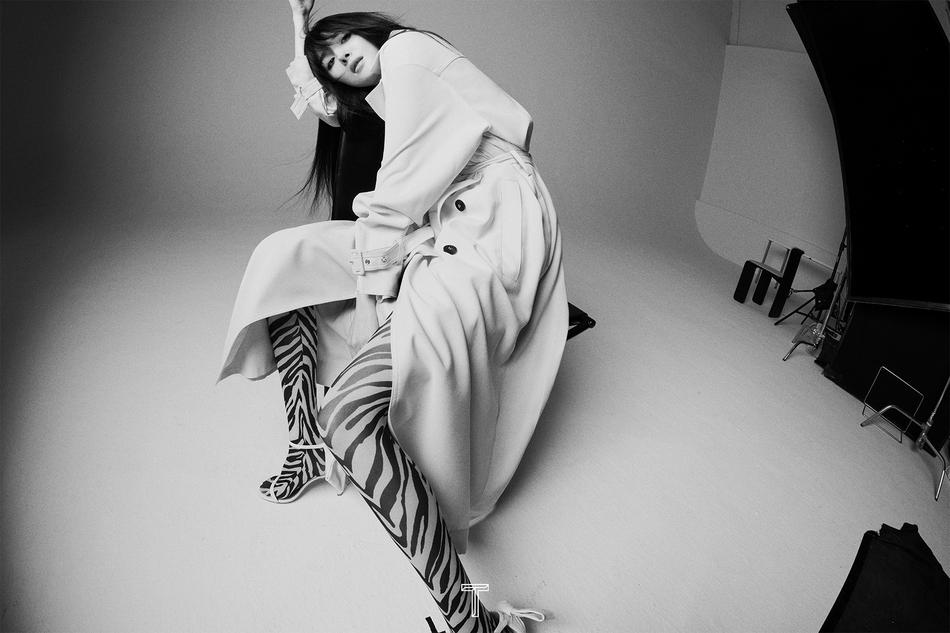 Dương Mịch gây sốt với vẻ đẹp không giới hạn-7