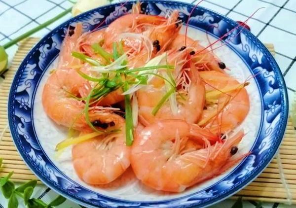 Luộc tôm, dùng nước sôi, lạnh hay ấm? Nhiều người làm sai nên tôm khô tanh-4