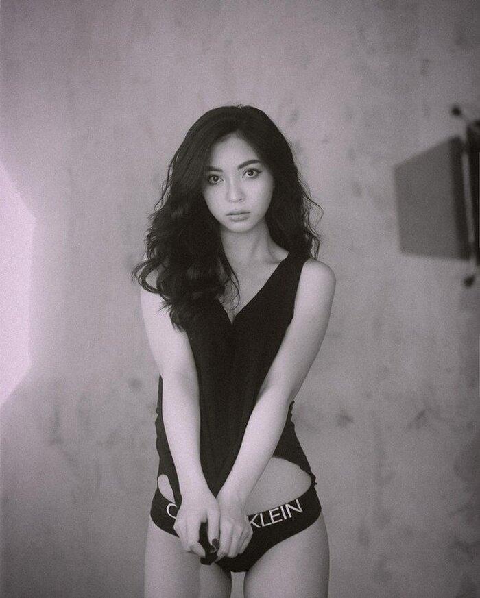 Nhật Lê sau 2 năm chia tay Quang Hải: Độc thân, mặt đẹp, dáng sexy-2