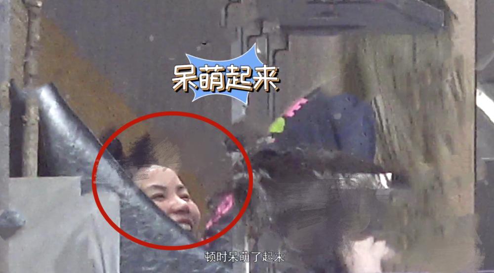 Rũ vẻ lạnh lùng, Vương Phi đáng yêu chưa từng thấy bên con gái Lý Yên-2