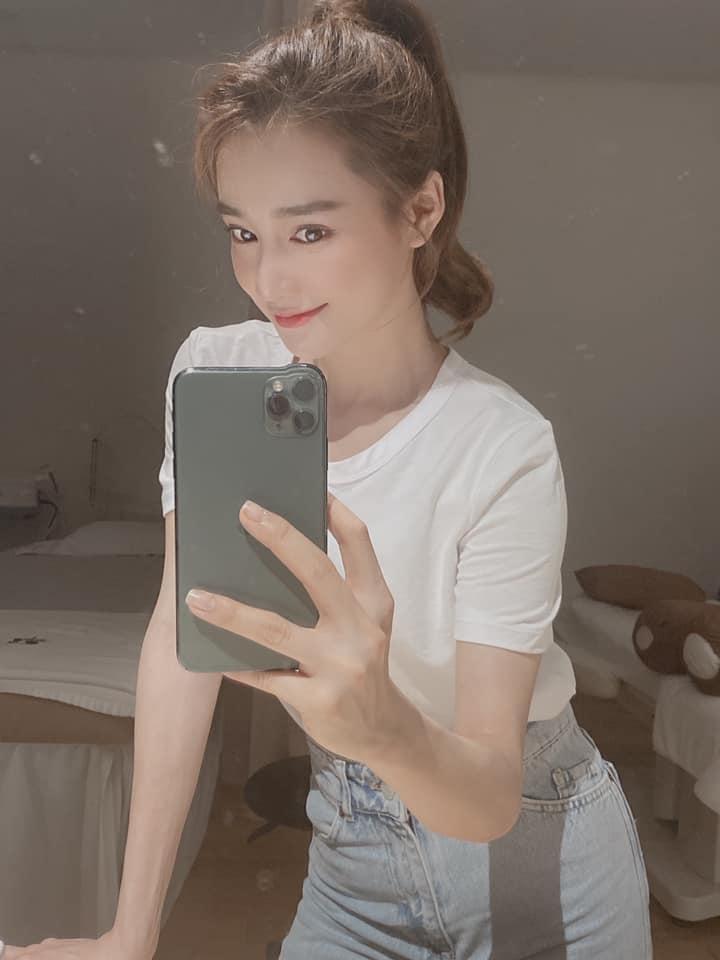 Khoe dáng mình hạc xương mai, Nhã Phương bị bóc chiêu trò sống ảo-3