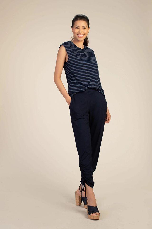 Phạm Hương chụp quảng cáo bên Mỹ bị so sánh với mẫu giảm giá trong siêu thị-7