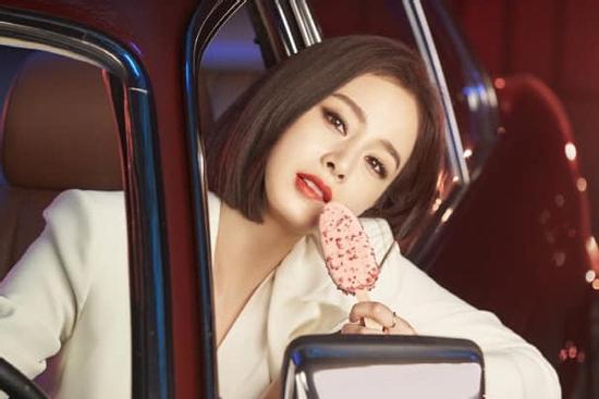 Kim Tae Hee đẹp đẳng cấp với tóc ngắn, nhan sắc 5 năm không thay đổi