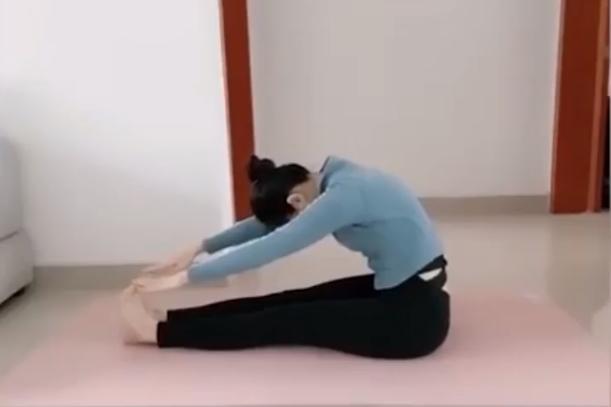 Trấn Thành điên cuồng squat để có 6 múi nhưng lại tập sai kỹ thuật-6