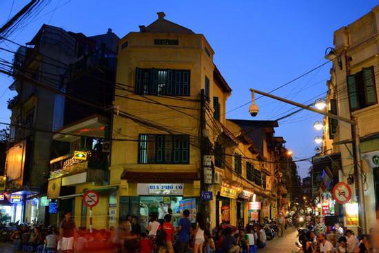 4 trải nghiệm đáng thử về đêm Hà Nội trên báo Mỹ