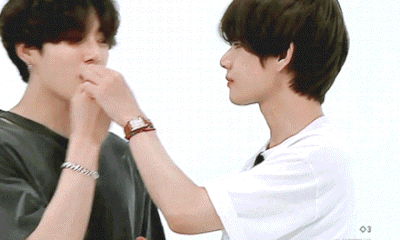 Những cặp đôi tình bể bình trong nhóm nhạc nam khiến hội hủ nữ bấn loạn-6