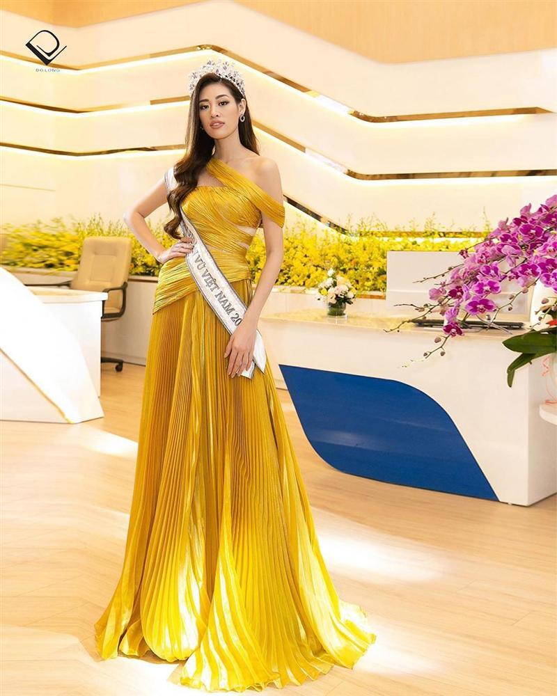 Lương Thùy Linh lấn át Hari Won và hoa hậu Khánh Vân khi có trang sức 1,3 tỷ nâng đỡ?-5