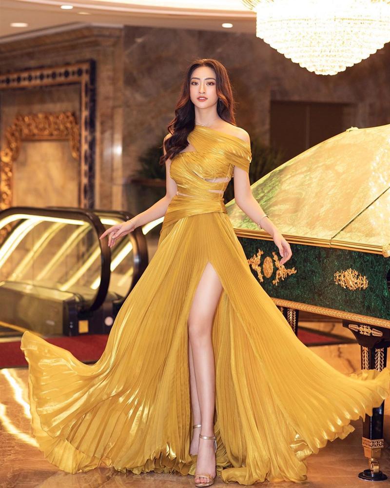 Lương Thùy Linh lấn át Hari Won và hoa hậu Khánh Vân khi có trang sức 1,3 tỷ nâng đỡ?-2