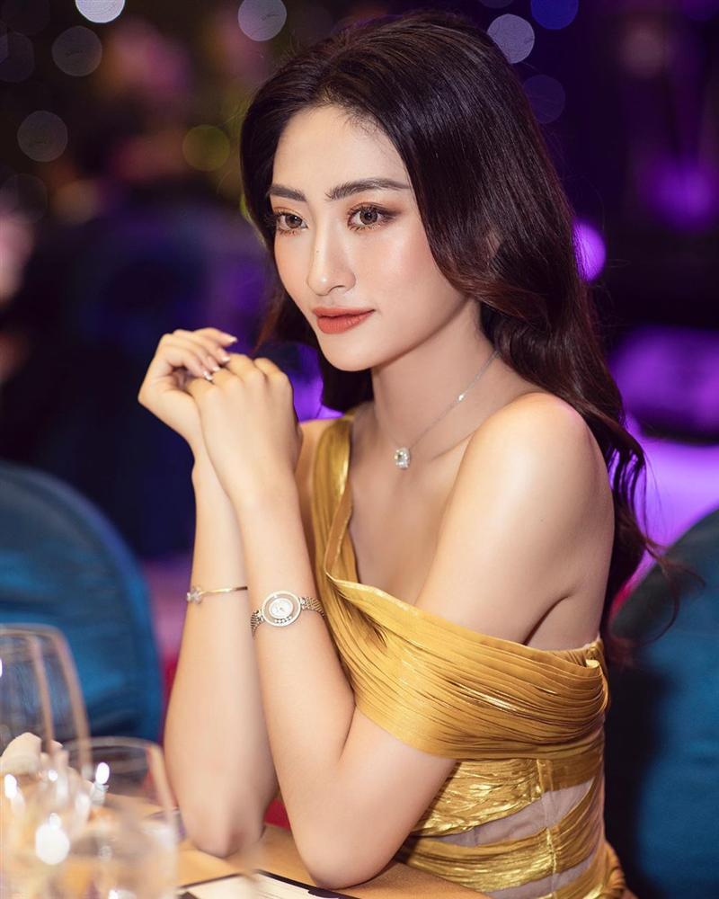 Lương Thùy Linh lấn át Hari Won và hoa hậu Khánh Vân khi có trang sức 1,3 tỷ nâng đỡ?-3