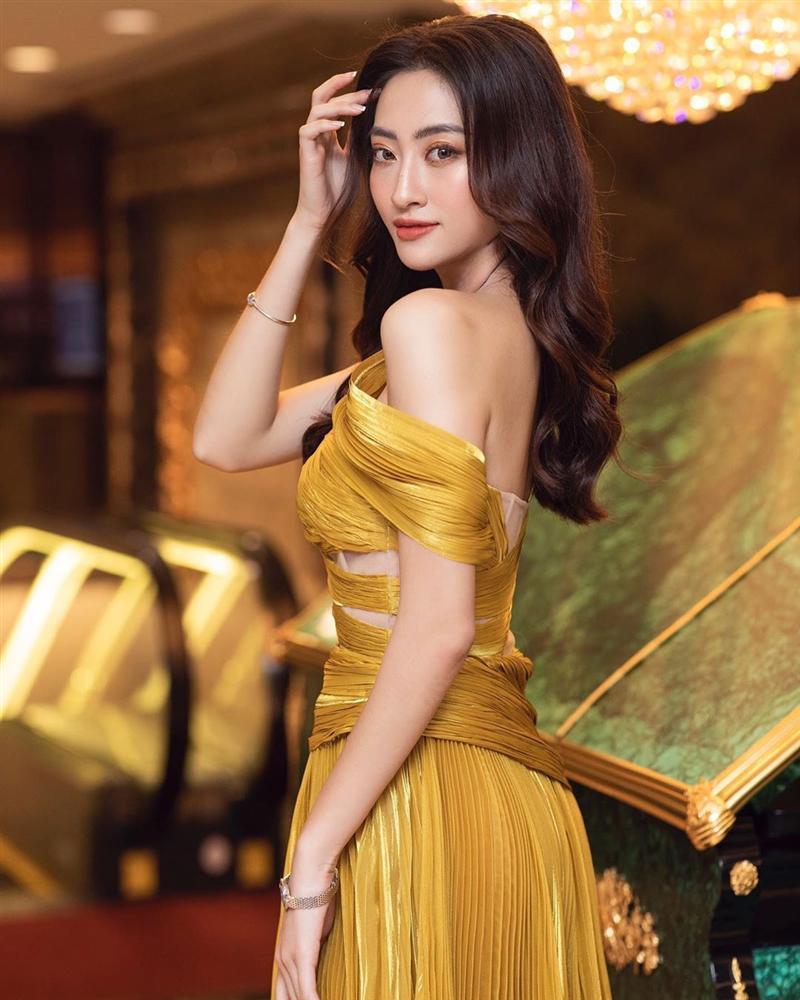 Lương Thùy Linh lấn át Hari Won và hoa hậu Khánh Vân khi có trang sức 1,3 tỷ nâng đỡ?-1