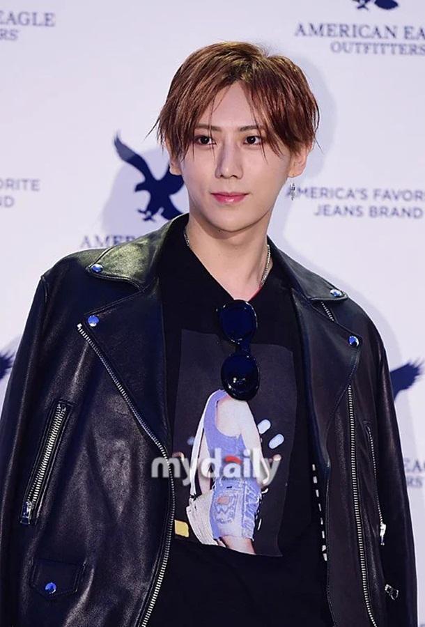 Hầu hết người hâm mộ đều biết BEAST Hyunseung từng là thành viên của đội hình 6 thành viên Big Bang ban đầu. Đến cuối, CEO Yang Hyun Suk chỉ lựa chọn 5 người vào Hyunseung bị loại ngay trước thềm Big Bang ra mắt.