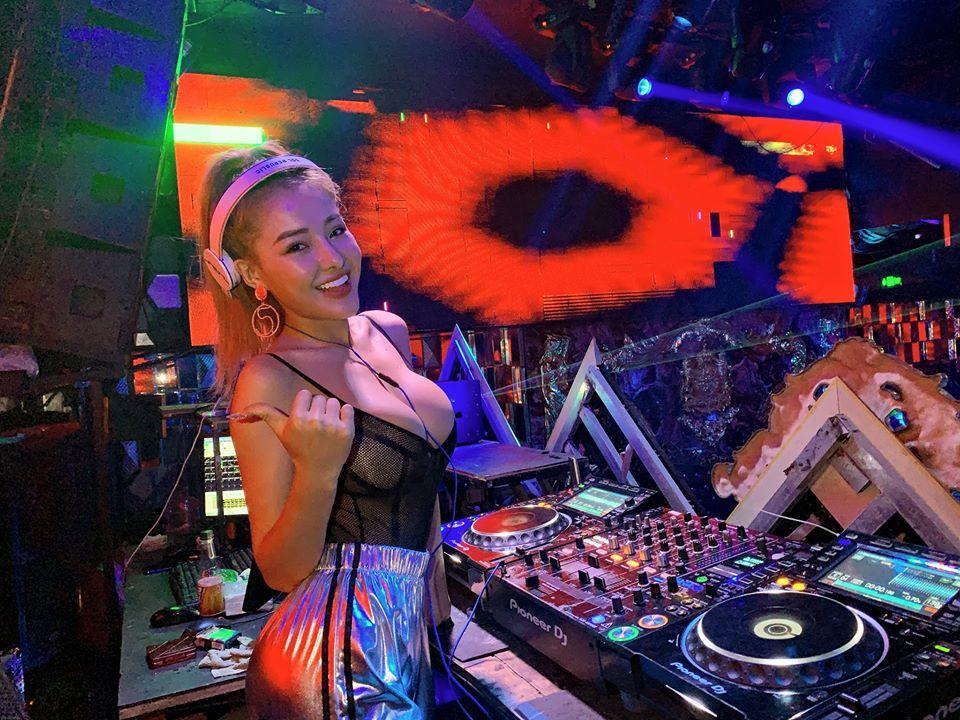 Kiểu thị phi gắn liền Ngân 98: Không mặc hở hang cũng là đụng chạm nhạy cảm-5