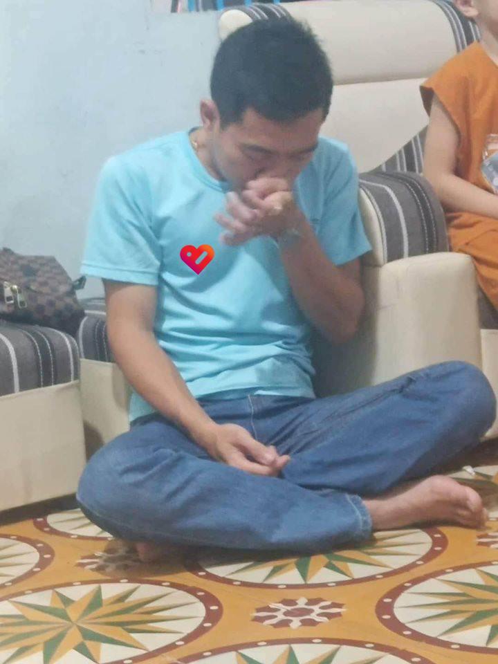 Ông bố dễ thương nhất MXH: Lỡ tay uýnh con gái mà ngồi khóc tu tu cả buổi-2