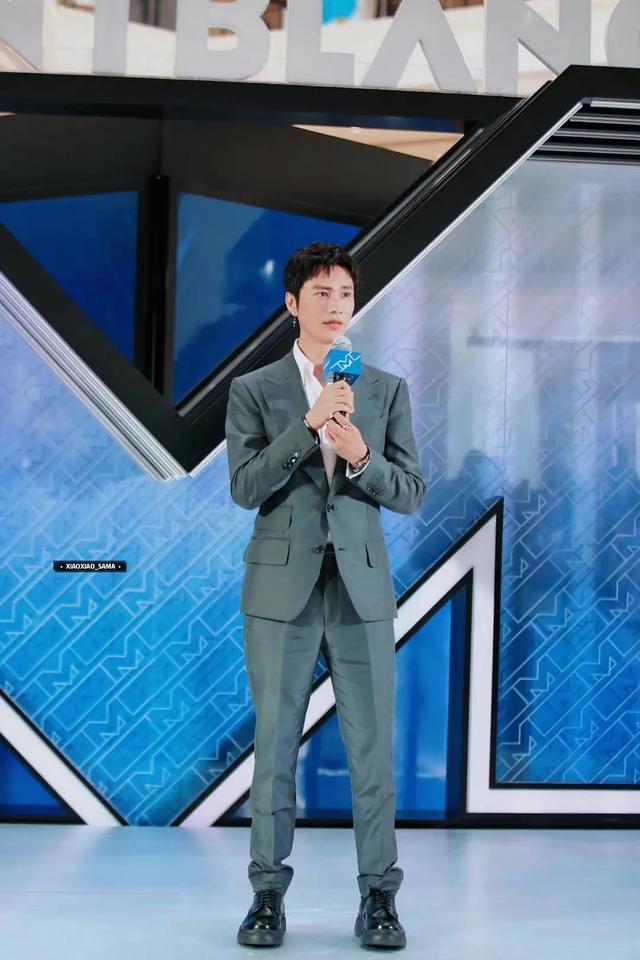 Không nhận ra Trần Khôn sau khi giảm 10kg, dung mạo xuất sắc ngỡ ngàng-1