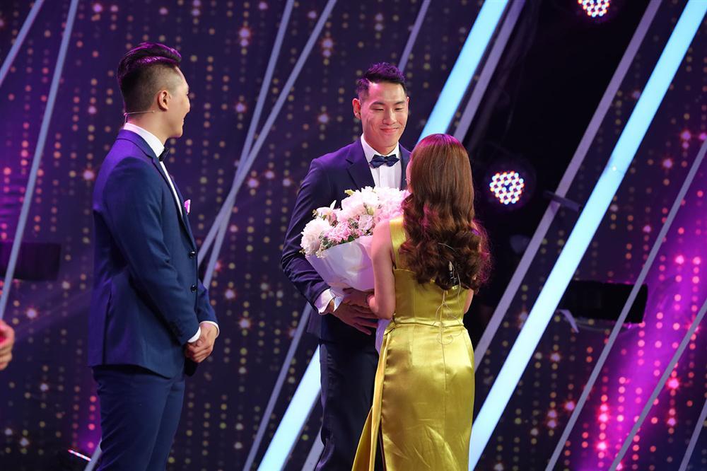 Nữ chính cực xinh của Người Ấy Là Ai bén duyên cầu thủ bóng rổ-4