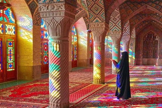 Vẻ đẹp mê hoặc của các công trình Hồi giáo ở Iran